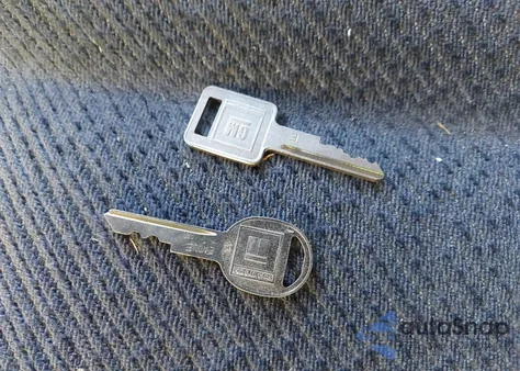 1994 Chevrolet Gmt-400 C1500 z USA, uszkodzony, nr VIN 2GCEC19Z5R1268080